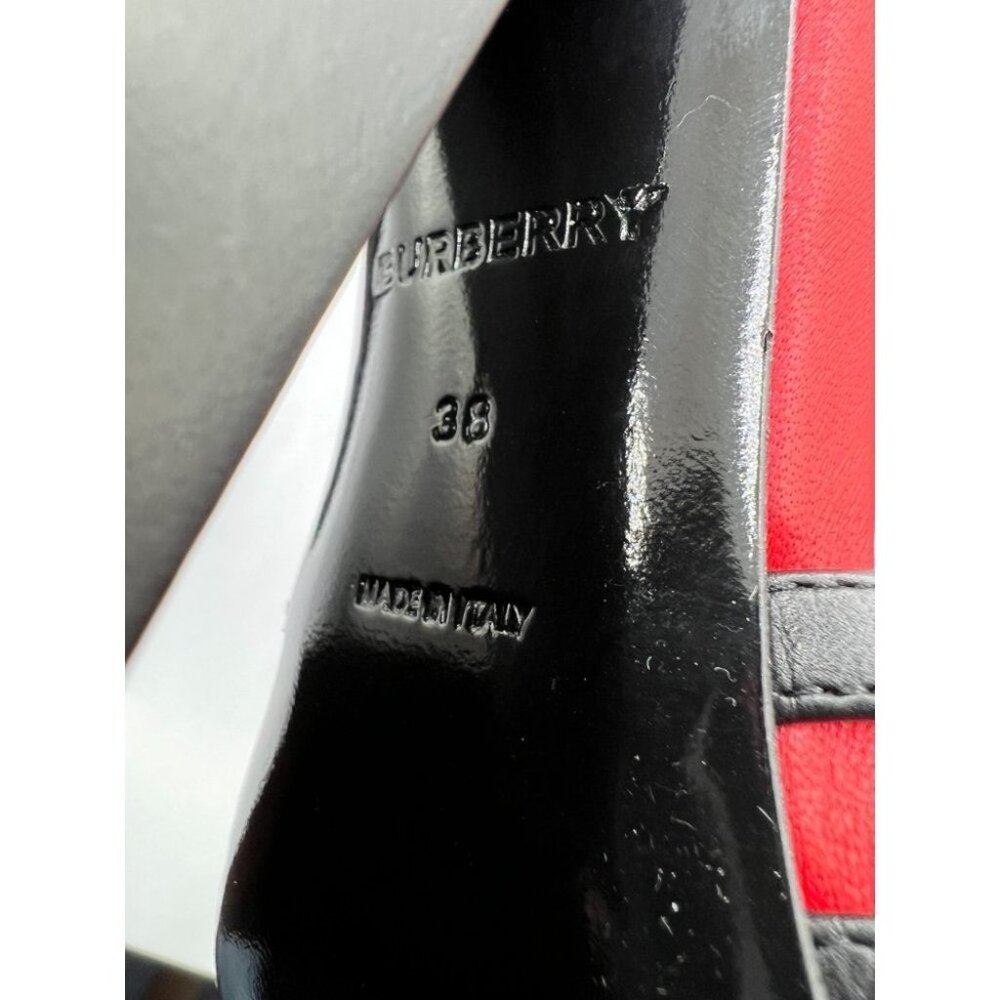 Burberry Split-toe Detail Leather Hove Thong Sandals, Brand Size 38 - Picture 13 of 13